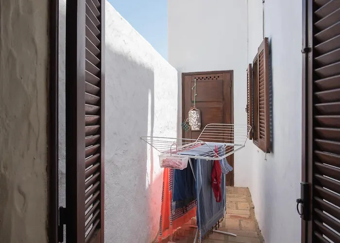 Luazinha - Lovingly Renovated Fisherman's Vakantiehuis Tavira