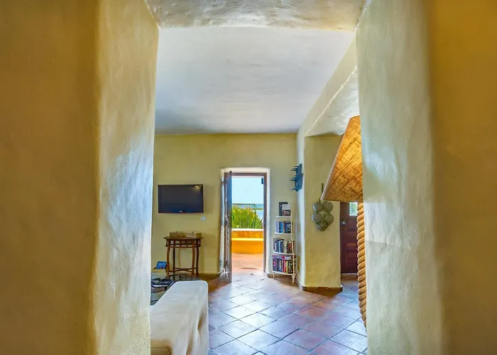 Luazinha - Lovingly Renovated Fisherman's Vakantiehuis *